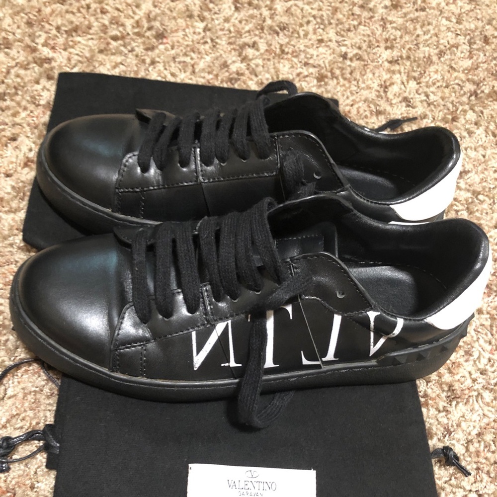 *SOLD*Valentino Garavani Sneakers